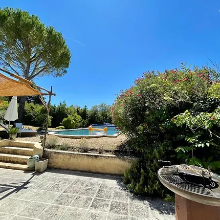 Des Perrines Guest house *